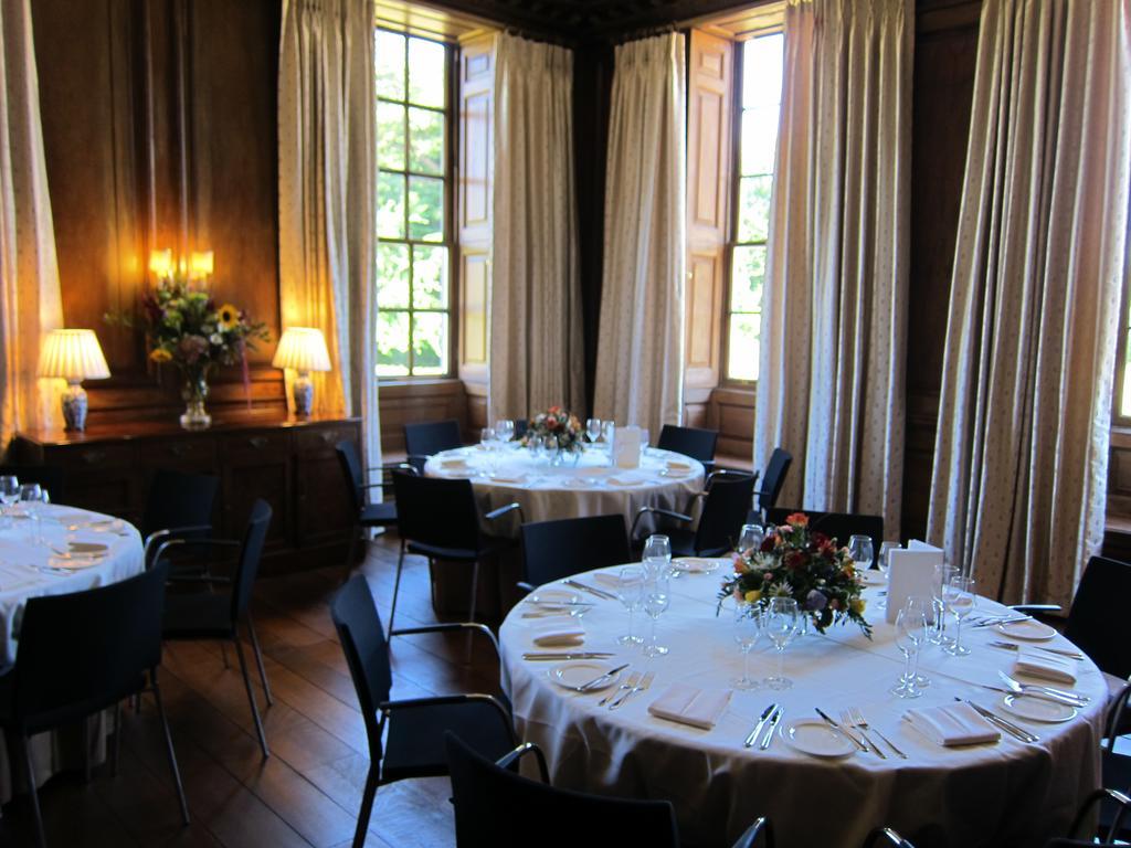 Chicheley Hall Exterior foto