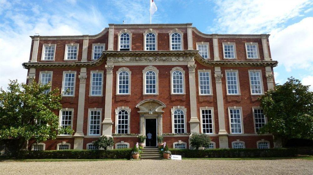Chicheley Hall Exterior foto