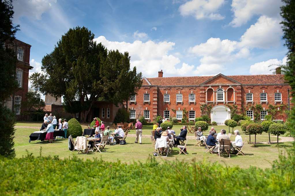 Chicheley Hall Exterior foto